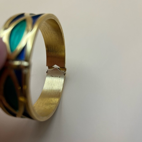 4022-PTT Vintage Signed Napier Bangle Goldtone Metal Blue & Green Geometric - Picture 9 of 13